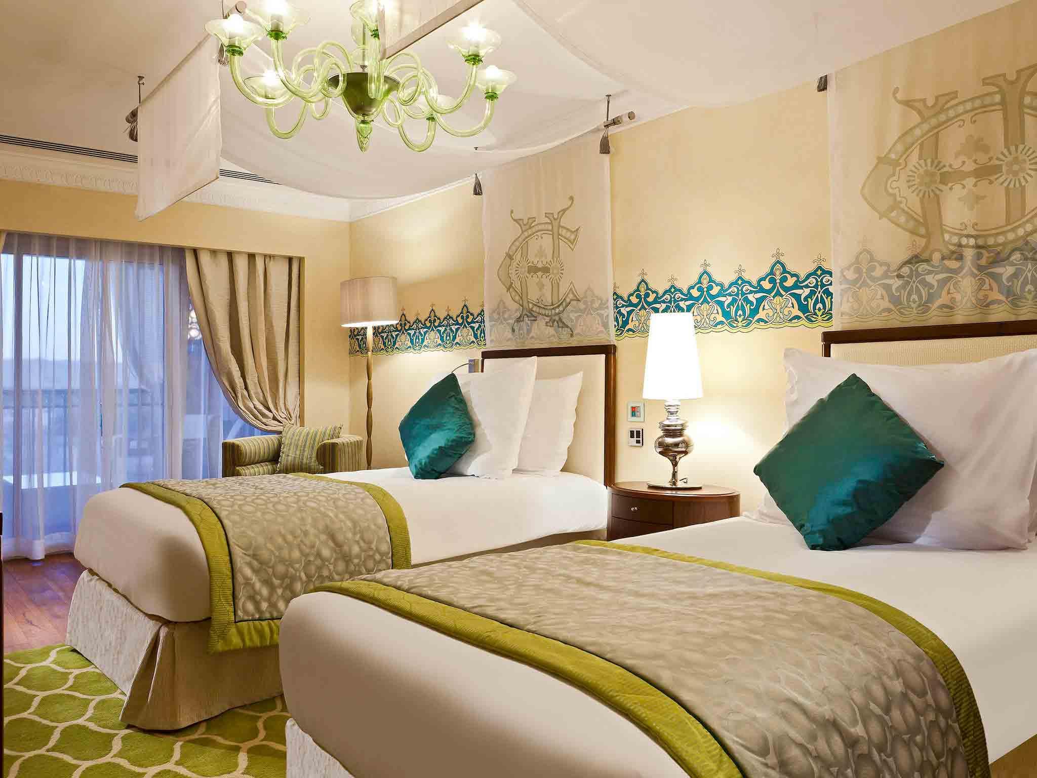 Pavillon Winter Luxor Hotel Luaran gambar Deluxe Room