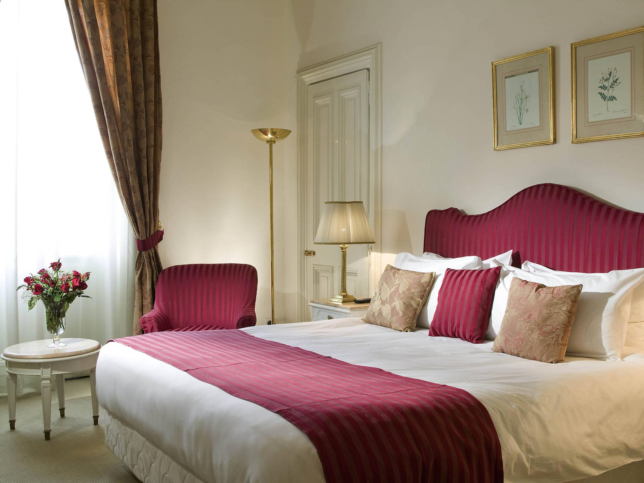 Pavillon Winter Luxor Hotel Luaran gambar A bedroom at the hotel