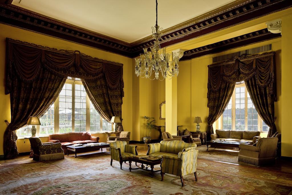 Pavillon Winter Luxor Hotel Luaran gambar The Yellow Room