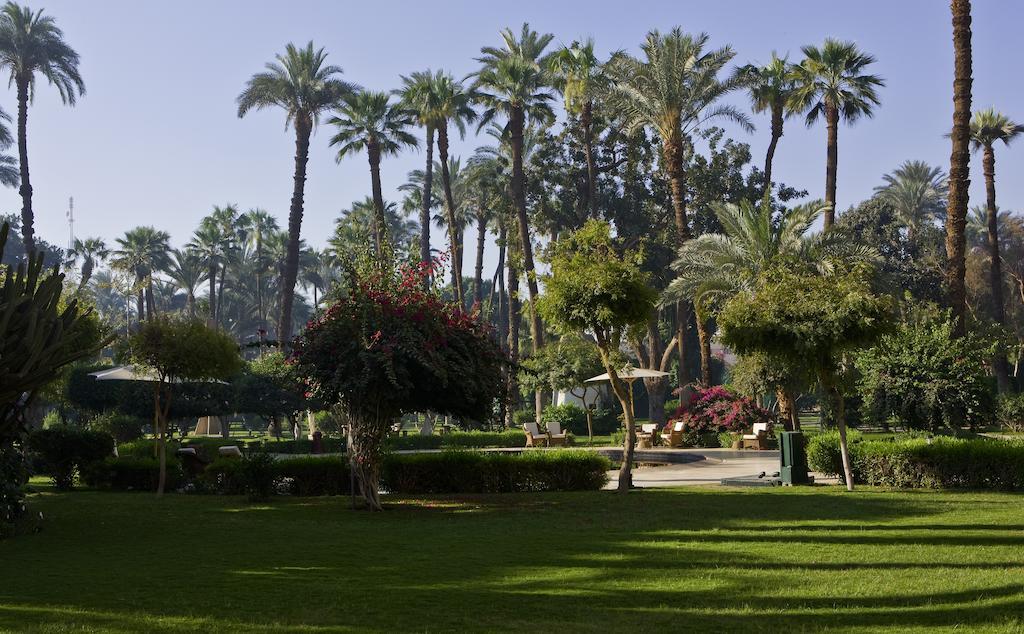 Pavillon Winter Luxor Hotel Luaran gambar The grounds of the Desert Garden